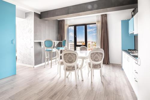 Η κουζίνα ή μικρή κουζίνα στο Miramare Residence Aparthotel