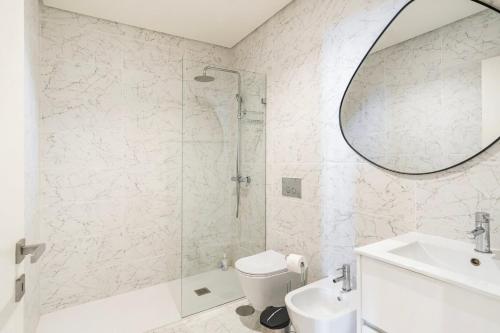 GuestReady - A secret passage in Porto