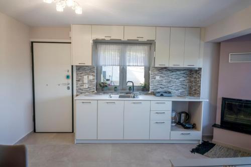 Φωτογραφία από το άλμπουμ του Emmanouela View Apartment σε Koutsélion