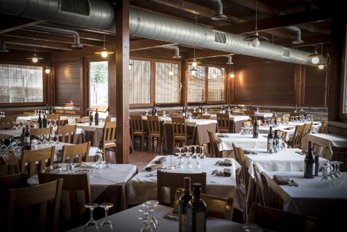 Reštaurácia alebo iné gastronomické zariadenie v ubytovaní Locanda Dal Sor Francesco