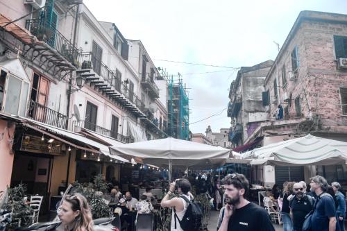 Hosté ubytování Ballarò Suite Apartment