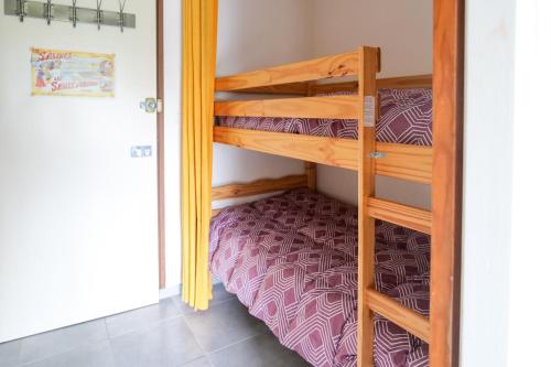 Postel nebo postele na pokoji v ubytování Studio au calme avec balcon Port Olona les Sables 4 personnes
