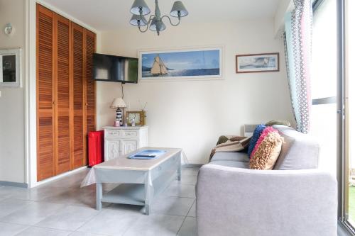 Studio au calme avec balcon Port Olona les Sables 4 personnes
