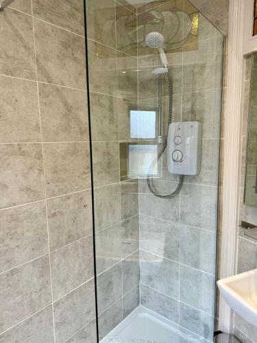 Ένα μπάνιο στο Pierremont En-Suite Rooms