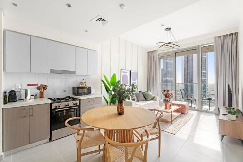 Silkhaus Vacation Homes Chic 1BDR In a New Tower In Downtown