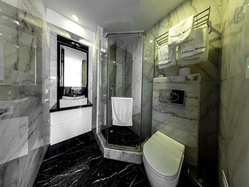 Ett badrum på Edificio Monir