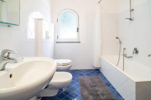 Ένα μπάνιο στο L Arco - ACrapa Mania