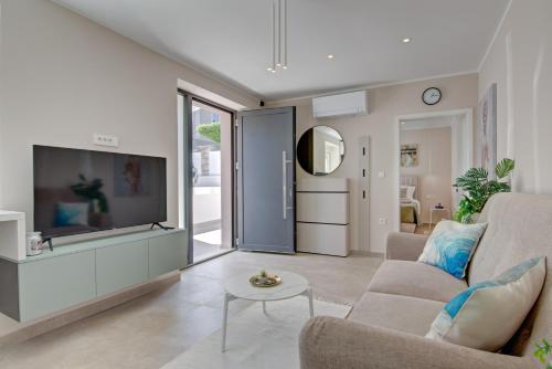 Delux apartment ANGIE with FREE parking