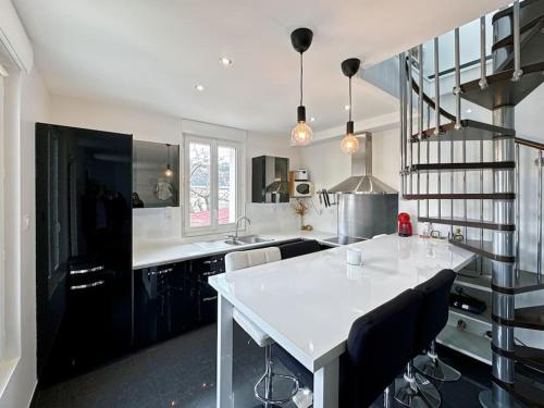 Photo de la galerie de l'établissement Maison avec jardin Champigny sur Marne - 6 personnes, à Champigny-sur-Marne