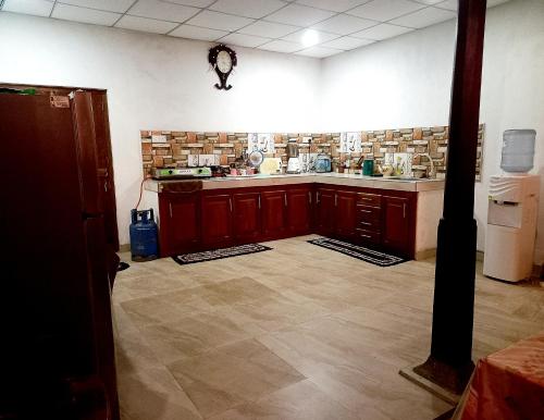 Kuchyň nebo kuchyňský kout v ubytování Calm Villa