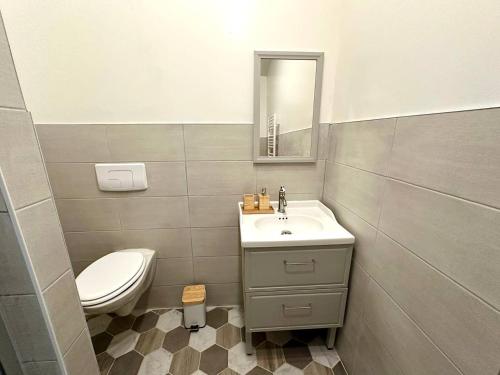 Ένα μπάνιο στο Chambres d'Hôtes ''SOUS L'OMBRE DES MIMOSAS''
