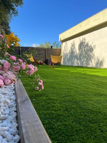 Cocon lumineux, jardin privé & parking à 15min de la mer