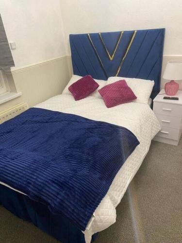 Ένα ή περισσότερα κρεβάτια σε δωμάτιο στο Better Bromley