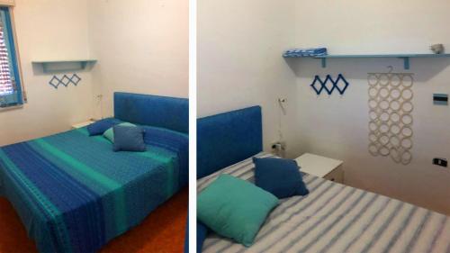 - deux photos d'une chambre avec un lit et des draps bleus dans l'établissement Villaggio Seleno, à Crotone