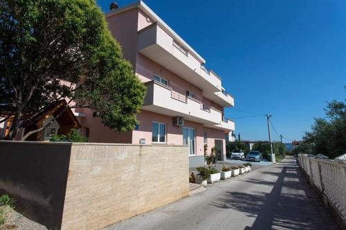 Villa Apartments Brečić 2