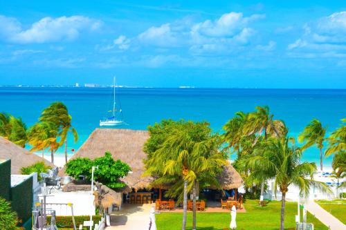 a view of the ocean from a resort at Beachscape Kin Ha Villas & Suites in Cancún