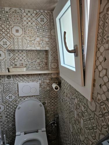 Un baño de Caure Vista Mare