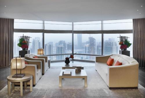 Armani Hotel Dubai, Burj Khalifa Image