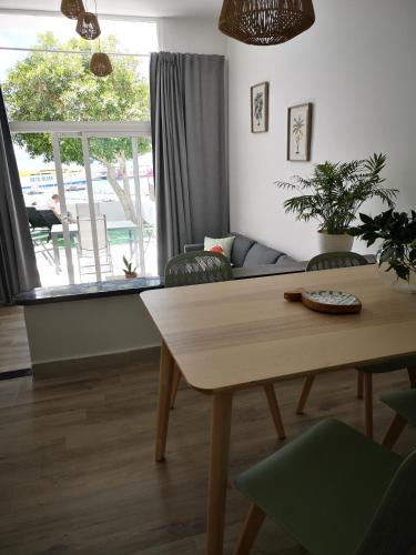 Prostor za ručavanje u apartmanu