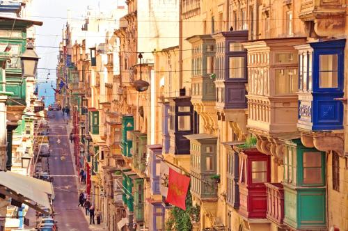 Vedere generală la Valletta sau o vedere a orașului de la acest apartament
