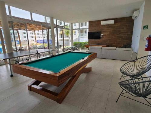 Τραπέζι μπιλιάρδου στο Mazatlán Bluu Condominio de Lujo con Laguna