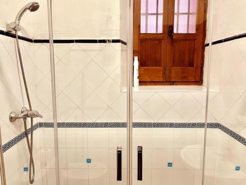 Ένα μπάνιο στο Charming Spacious Albayzin Apartment
