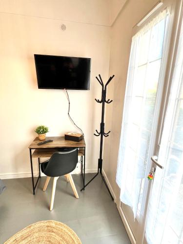 *CHARMANTE* maisonnette au calme à 25 min de Paris