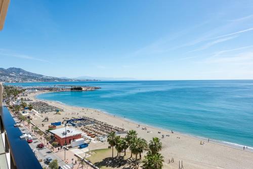 BEACHFRONT -- NEW LUXURY Apartment -- 1ª Linea Playa -- Fuengirola CITY CENTER -- Private PARKING -- Panoramic Sea Views --