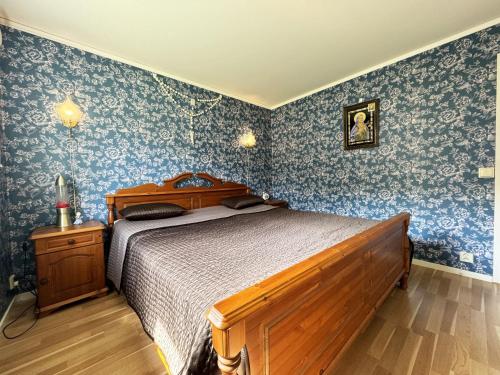 En eller flere senge i et værelse på Countryside villa outside Ravlanda