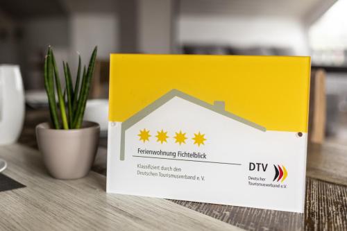 Certifikát, hodnocení, plakát nebo jiný dokument vystavený v ubytování Ferienwohnung Fichtelblick