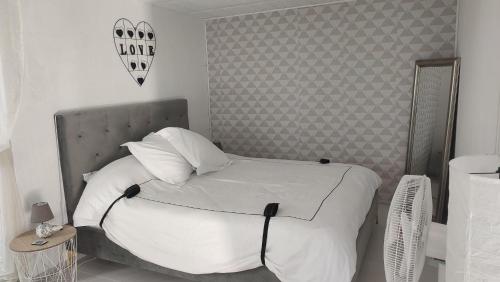 Postel nebo postele na pokoji v ubytování Enjoy