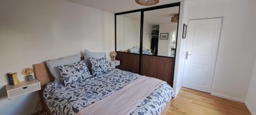 Photo de la galerie de l'établissement Charming appartment near public transport, à Suresnes