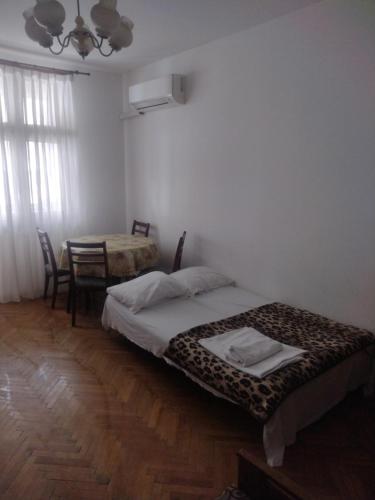 Ένα ή περισσότερα κρεβάτια σε δωμάτιο στο 27 юли 3 бюджет