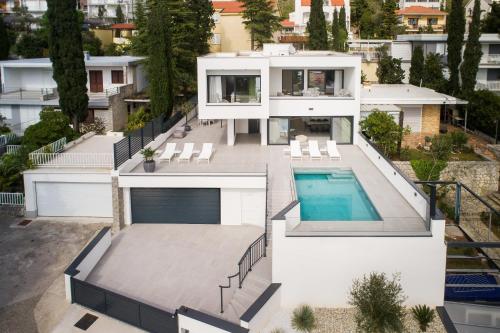 New modern villa by the sea, magical view, a few minutes from the beach - by TRAVELER tourist agency Krk - ID 2000