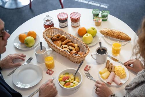 Jídlo v hotelu nebo okolí