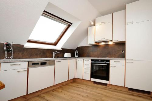 Kuchyň nebo kuchyňský kout v ubytování Zimmer u Apartment in Bad Gams Deutschlandsberg