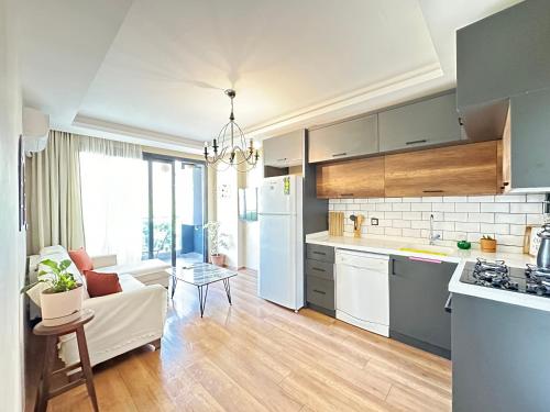 Köök või kööginurk majutusasutuses Yeni denize yakın minimalist evler