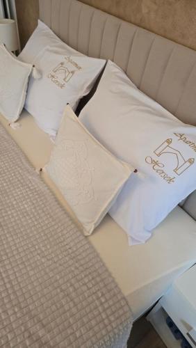 Apartman Hersek Mostarにあるベッド
