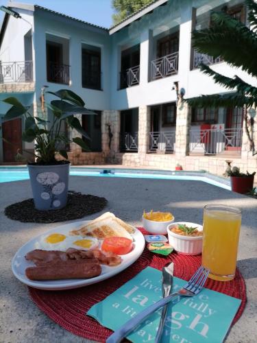 Jídlo v penzionu nebo okolí