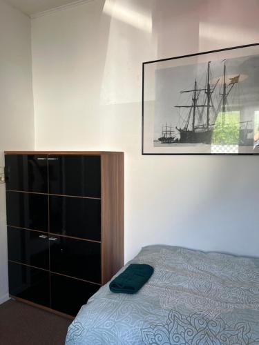 Cama o camas de una habitación en Zimmervermittlung Hemelingen