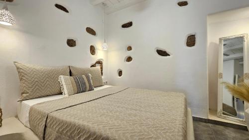 Gallery image of Marmara Traditional Apartments in Plaka Milou