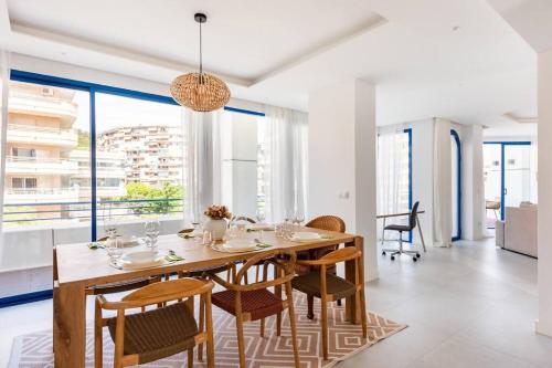 Marbella House imponente ático con piscina privada
