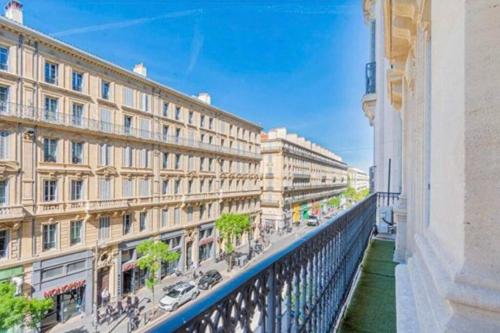 Photo de la galerie de l'établissement Bel appartement T3 - 2 chambres - République, à Marseille