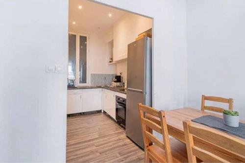 Photo de la galerie de l'établissement Bel appartement T3 - 2 chambres - République, à Marseille