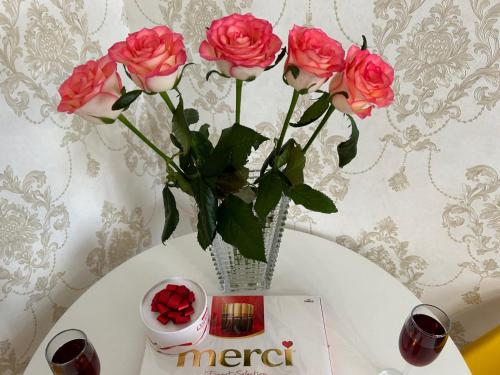 Φωτογραφία από το άλμπουμ του Двухкомнатные апартаменты на улице Катаева, дом 20 σε Παβλοντάρ