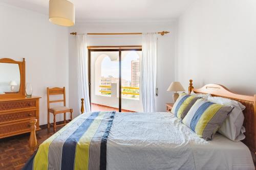 Family Apartment Near Praia da Rocha