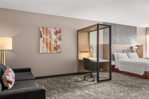 Katil atau katil-katil dalam bilik di SpringHill Suites by Marriott Menomonee Falls