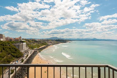 ELENA KEYWEEK Apartment sea view Biarritz downtown