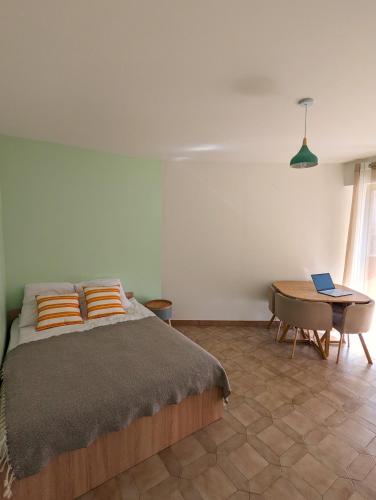 Studio in Menton near Sea and City Centre