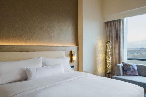 Un ou plusieurs lits dans un hébergement de l'établissement The Westin O'Hare